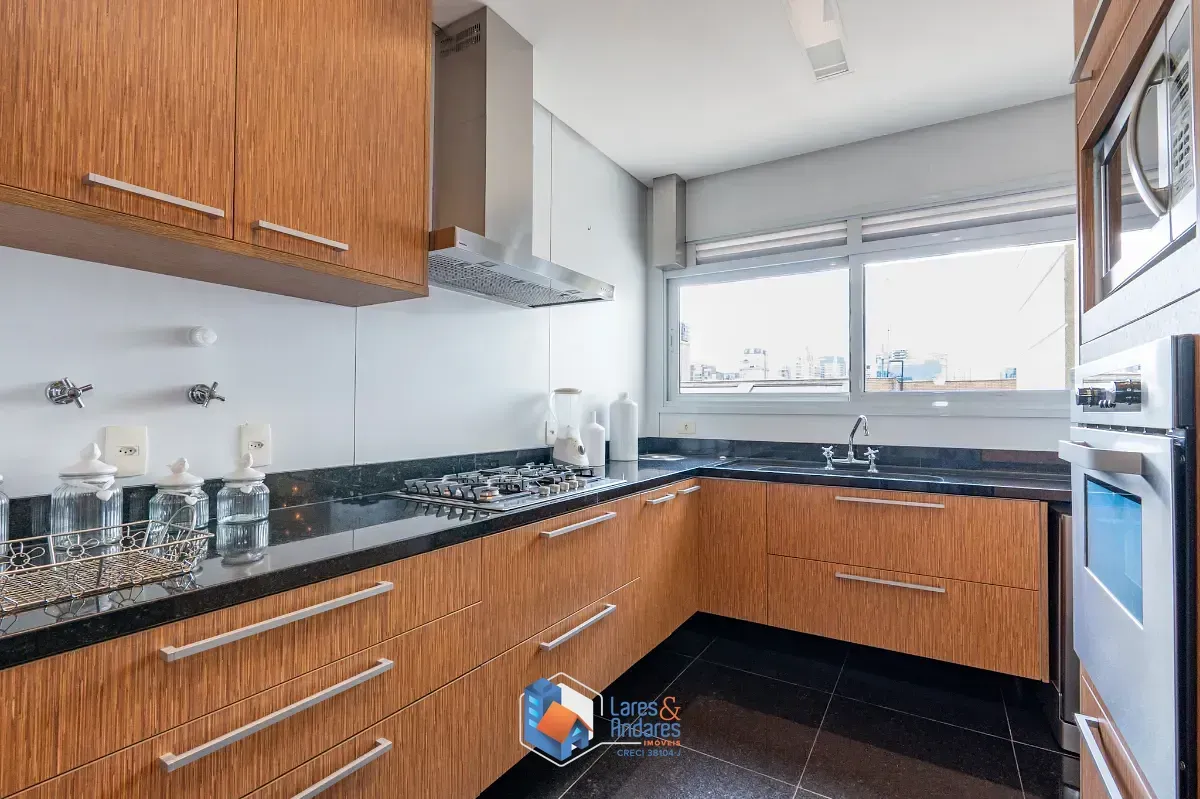 Imagem Apartamento para venda em Vila Nova Conceição com 3 quartos, sendo 3 suítes, 180m²