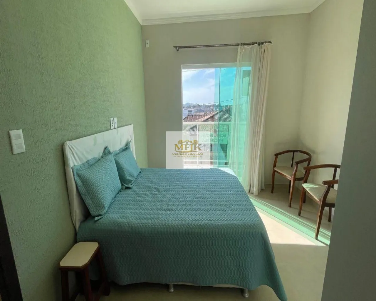 Imagem Casa com 3 quartos e 261 m² à venda em Piçarras
