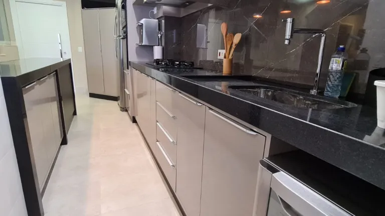 Imagem Apartamento com 3 Quartos à Venda, 180 m² em Riviera - Bertioga