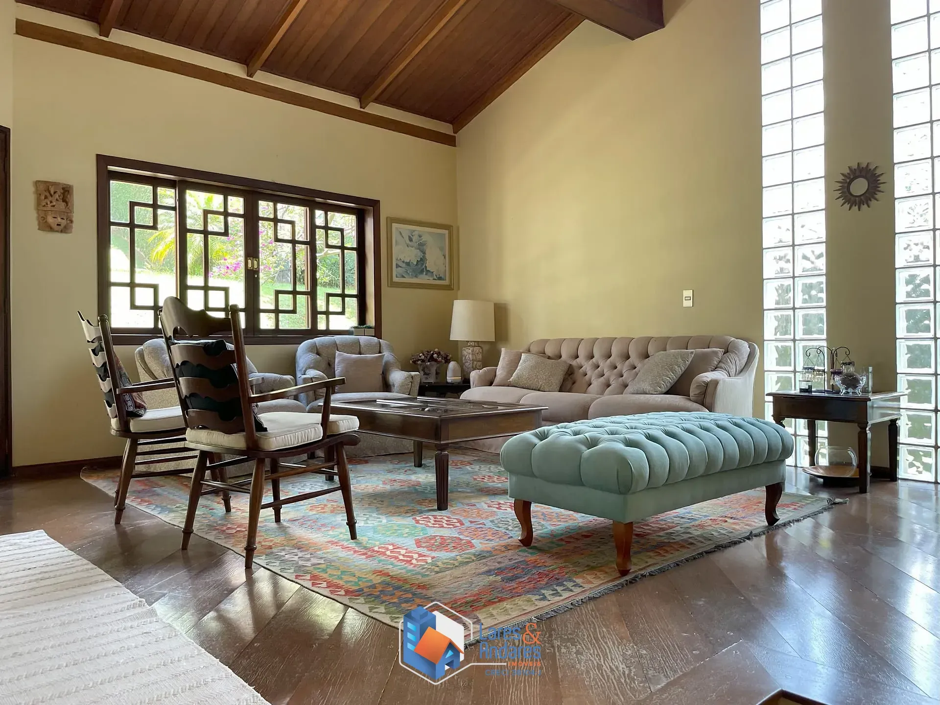 Imagem Casa Alto Padrão em Parque Dom Henrique, Cotia/SP - Documentação Pronta para Fiannciamento e estuda propostas!