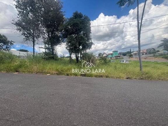 Imagem Terreno à venda no bairro Três Poderes - Igarapé/MG.