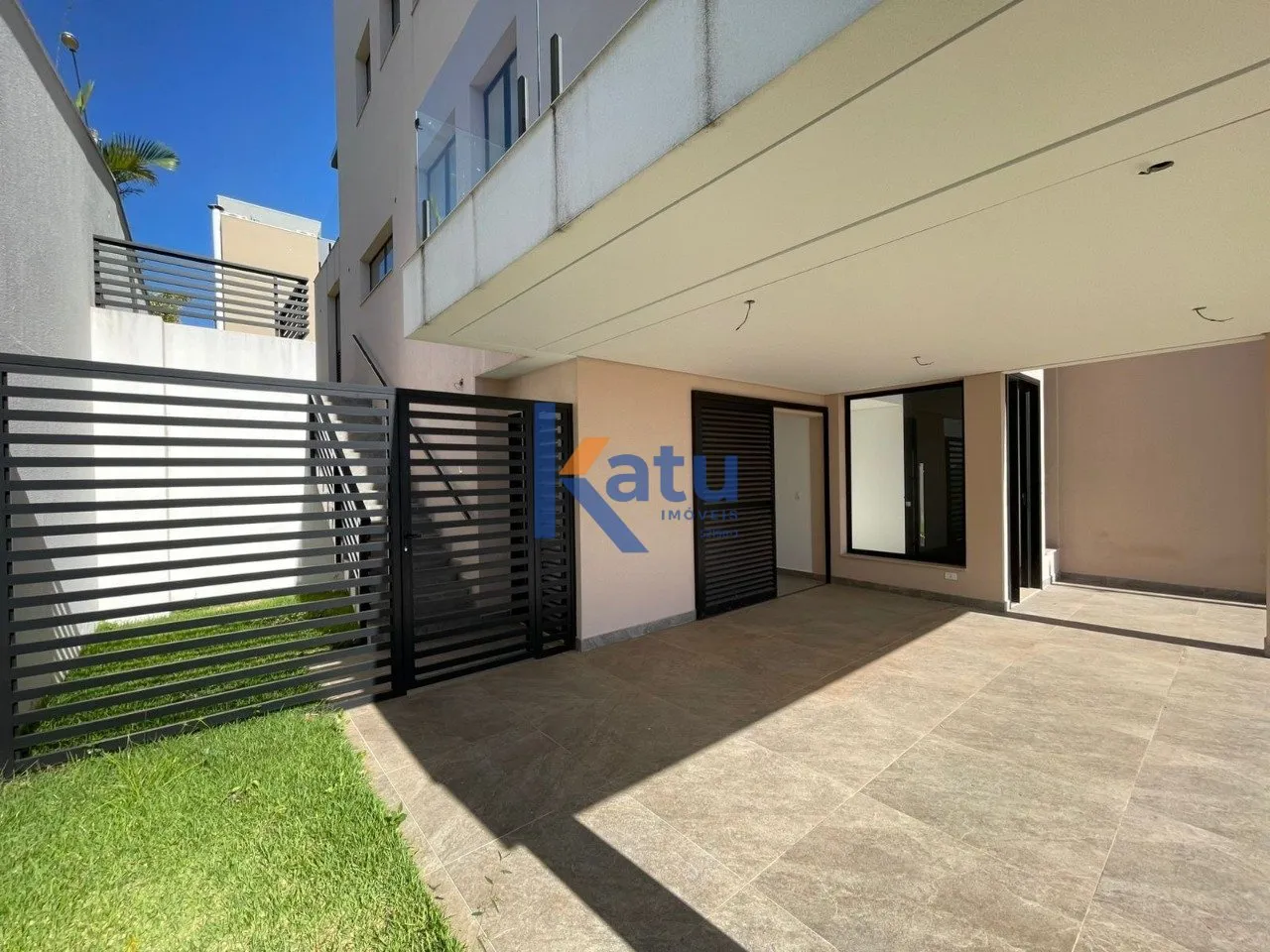 CASA PARA VENDA NO CONDOMÍNIO RESERVA DA ERMIDA EM JUNDIAÍ/SP

Término de Construção

O imóvel...