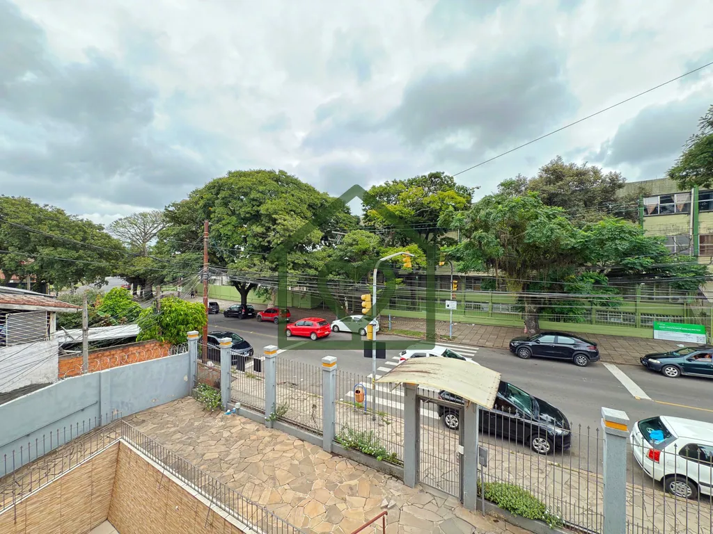 Imagem Ótimo apartamento reformado muito bem distribuído e com ventilação cruzada, proporcionando ambie...