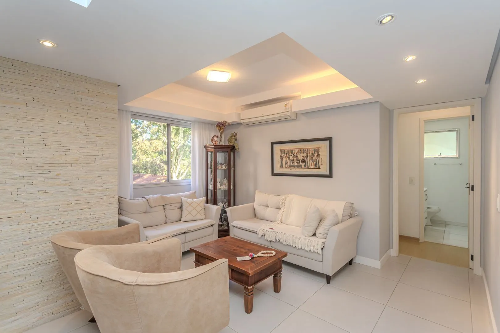 Imagem Apartamento diferenciado no bairro Nonoai de 3 dormitórios 2 vagas e infra