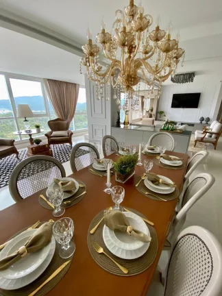 Imagem Apartamento alto padrão com vista panorâmica em Balneário Camboriú.