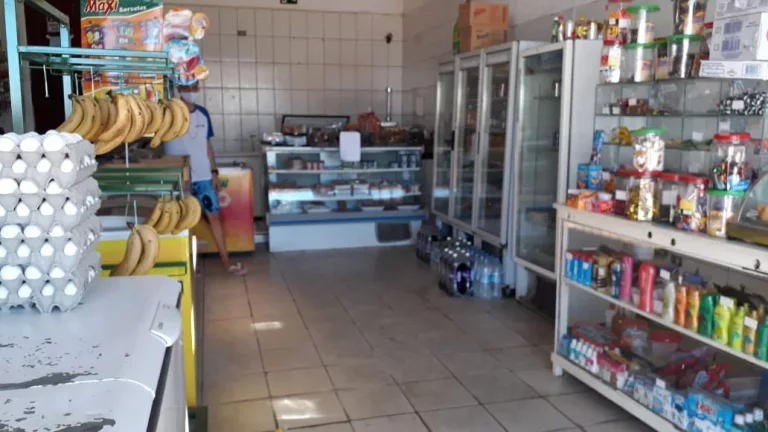 Imagem casa com comercio - Pedreira