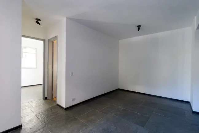 Imagem Apartamento à venda em São Paulo, Vila Uberabinha, com 2 quartos, 51m2