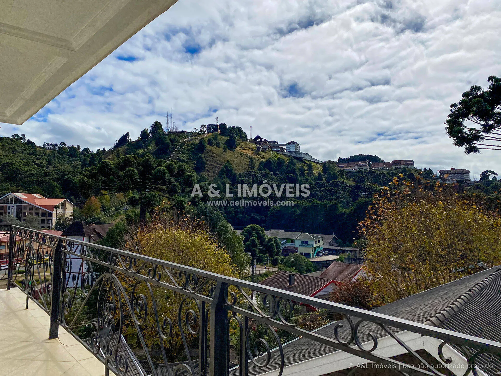Imagem SAIU DE VENDA | Apartamento Capivari | 176 m², 3 Suítes, Mobília Inclusa