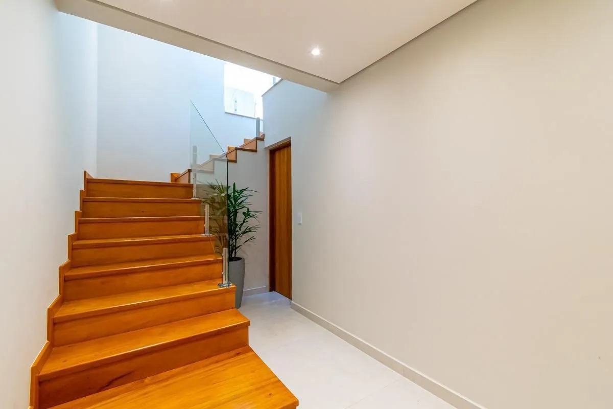Imagem Casa de Condomínio com 3 suítes para comprar no Centro de Gravataí