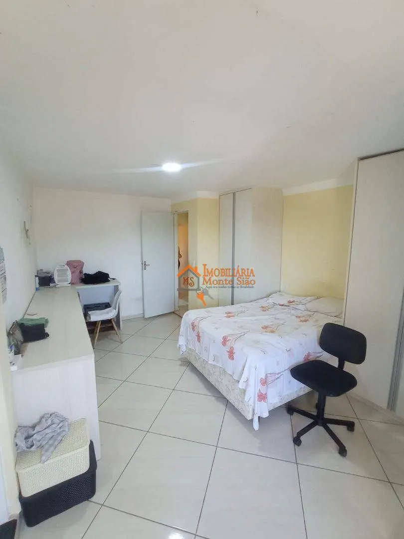 Imagem Sobrado com 5 dormitórios à venda, 200 m² por R$ 650.000,00 - Parque Flamengo - Guarulhos/SP
