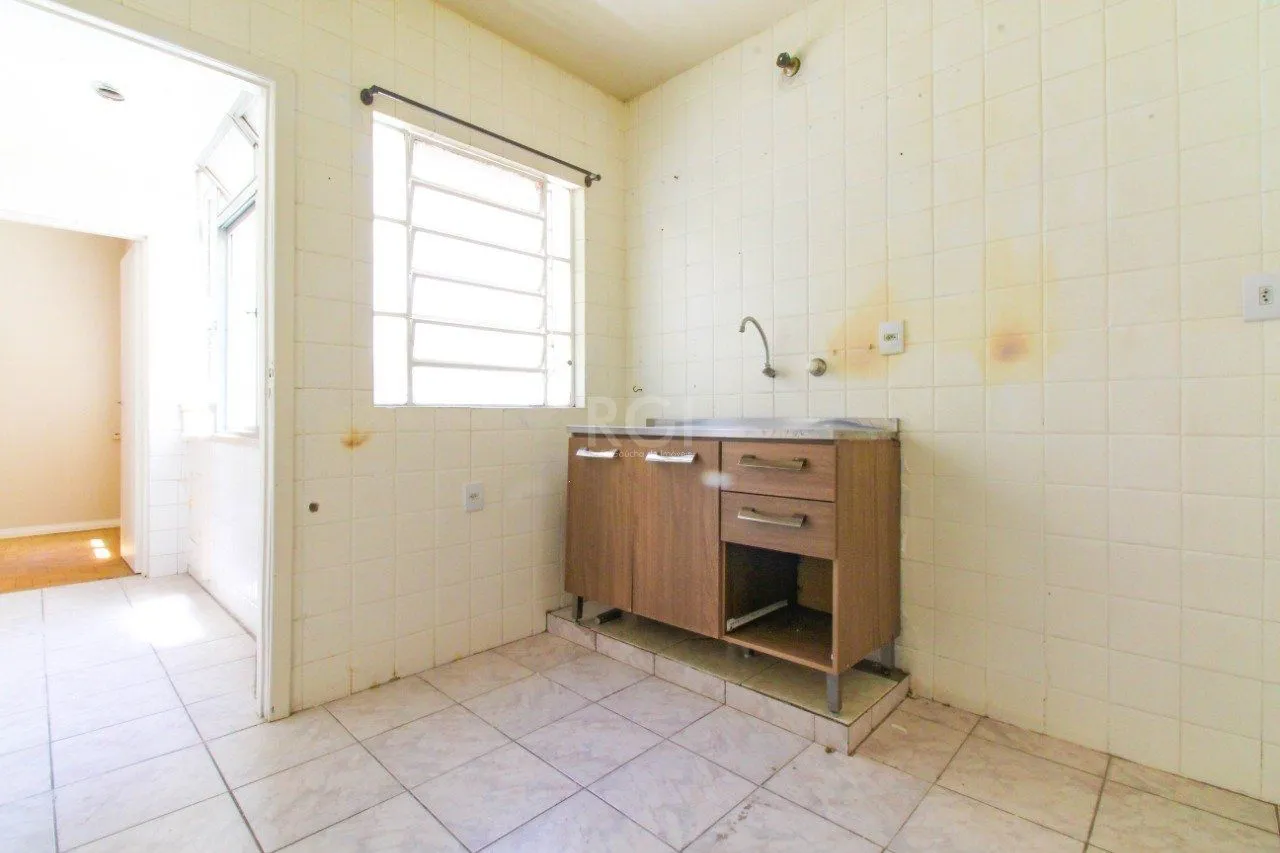 Imagem Apartamento para Venda - 73.01m², 2 dormitórios, 1 vaga - Menino Deus