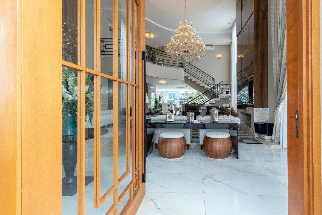 Imagem Casa Condominio para Venda - 519m², 4 dormitórios, sendo 4 suites, 2 vagas - Sans Souci