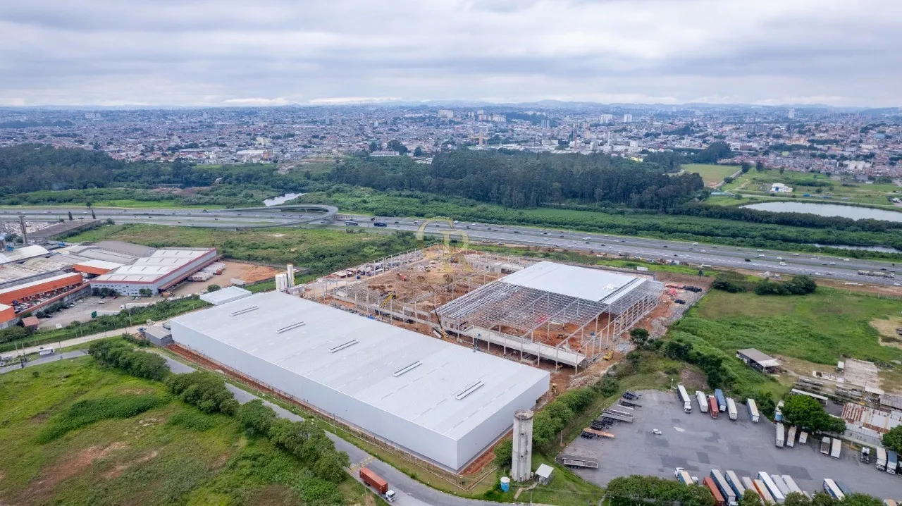 Imagem Aluguel de Galpão Industrial em Condomínio em Guarulhos-SP, Jardim Santo Afonso: 23 vagas, 3.771,16 m² de área.
