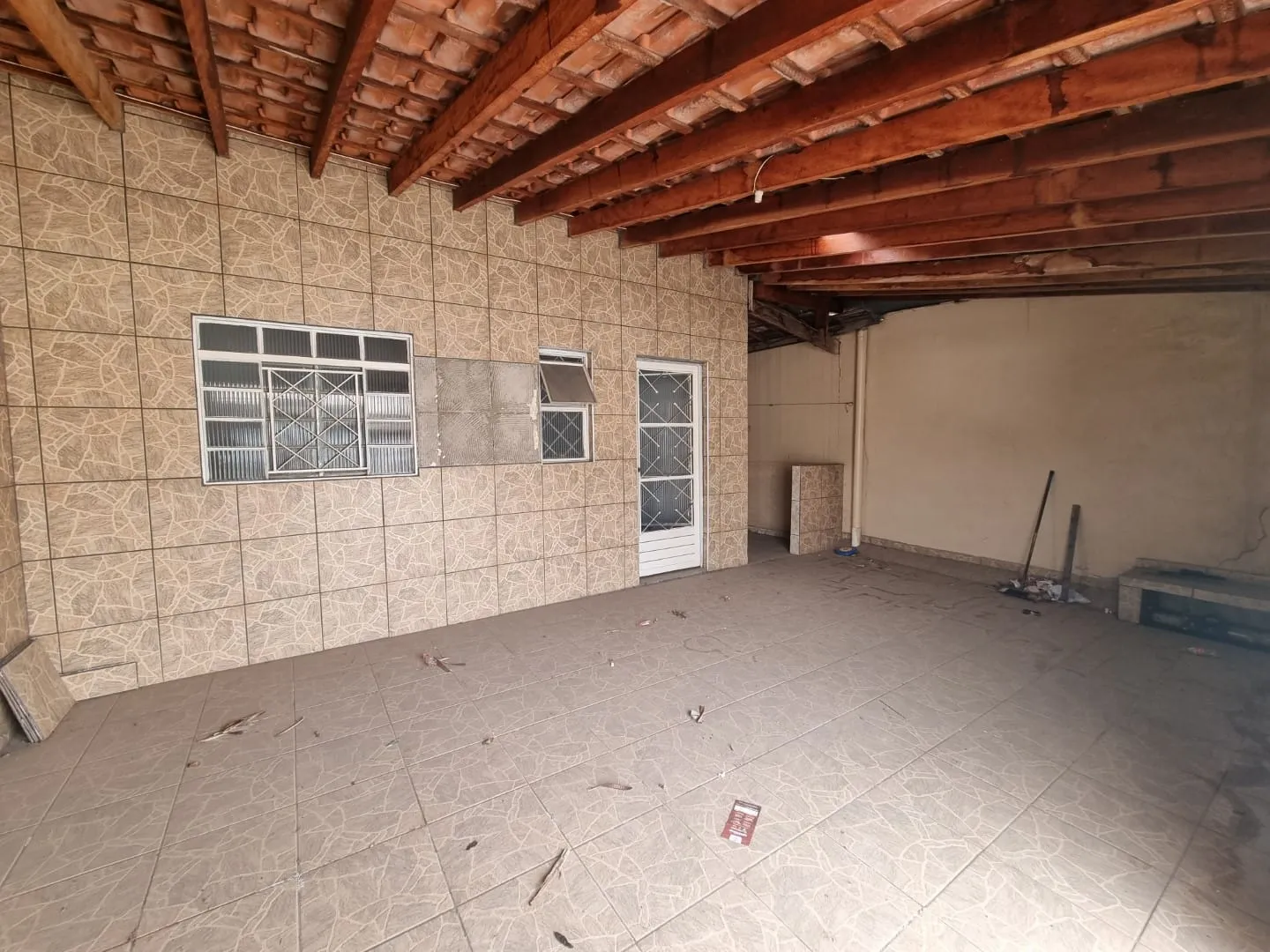 Imagem Casa à venda 2 Quartos, 2 Vagas, 140M², Marieta Azeredo, Pindamonhangaba - SP