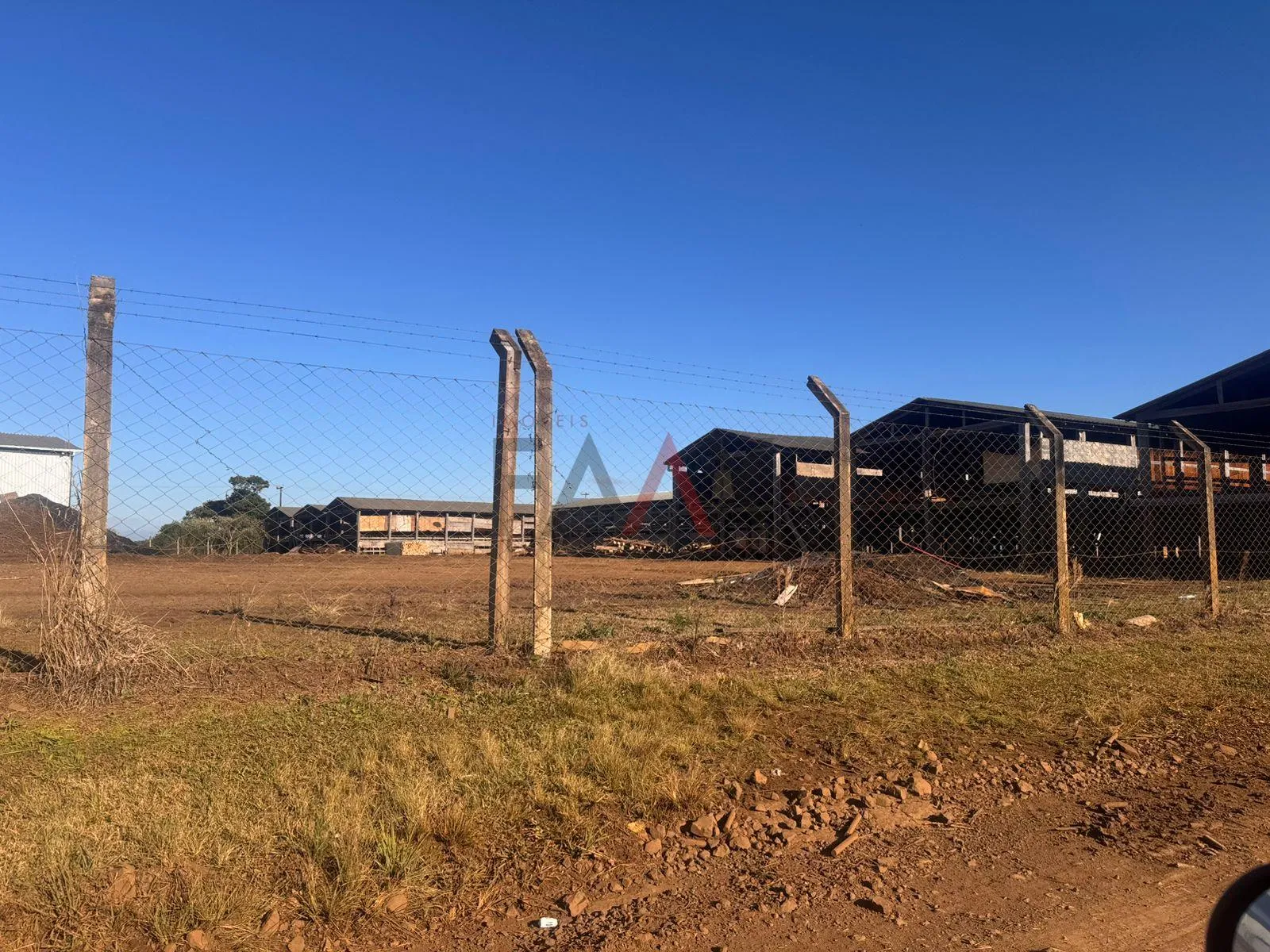 Imagem Terreno de 21.000m e 3.000,00m de área construída com ótima localização à venda na Palmeirinha, PR