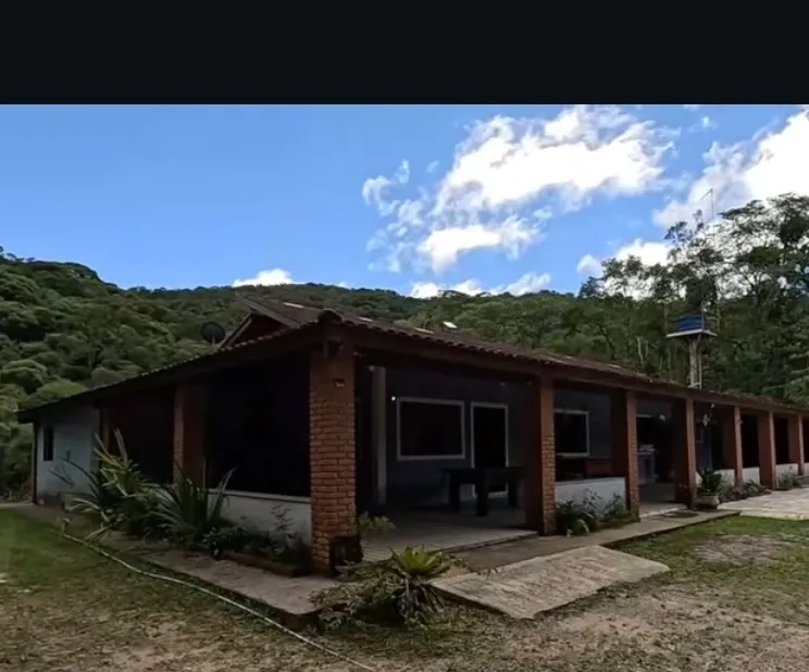 Imagem Casas para venda com e 5 quartos, 400 m² - Vila Elvio Piedade/SP