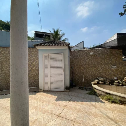Imagem VENDO CASA AMPLA VILA VALQUREIRE, JACAREPAGUÁ COM 250 m²