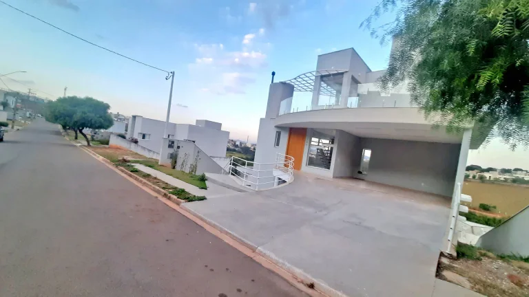 Imagem Casa icônica de alto padrão no condomínio Villa Real - Bragança Paulista
