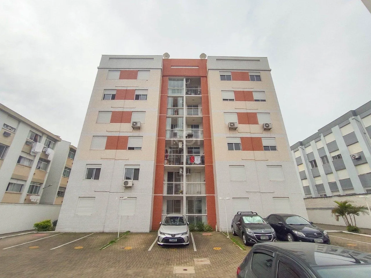 Imagem Apartamento no bairro Cristal - 3 dormitórios