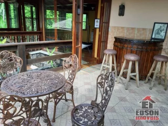 Imagem Belíssima Casa Triplex em Condomínio no Recanto de Itaipuaçu