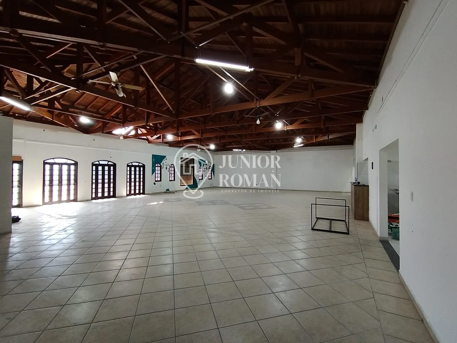Imagem SALÃO COMERCIAL COM CHURRASQUEIRA - TABOÃO | SÃO BERNARDO DO CAMPO/SP
