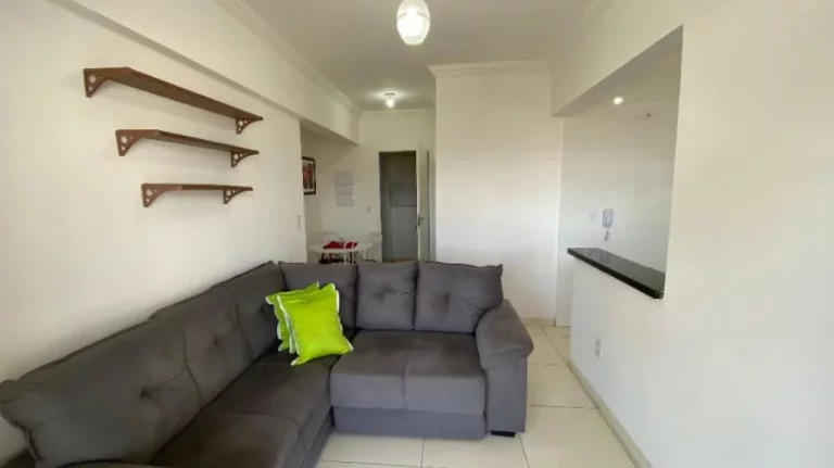 Imagem Apartamento com 2 quartos, sendo 1 suíte, sacada gourmet ampla com vista livre, em bairro tranquilo e valorizado. Á venda na Imobiliaria Consulte Imoveis.