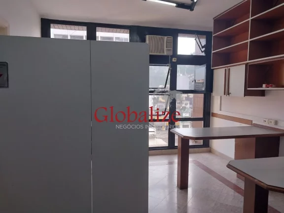 Imagem Sala de 42m² no Centro de Santos-SP, com 1 sala, 1 banheiro R$315.000,00