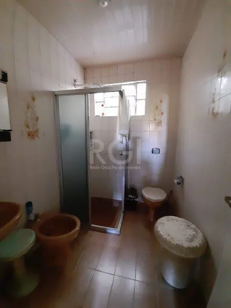 Imagem Casa para Venda - 184m², 4 dormitórios, sendo 1 suites, 5 vagas - Cavalhada