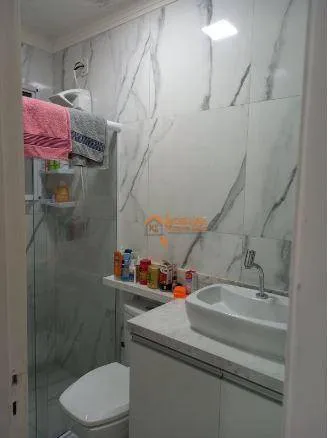 Imagem Sobrado com 3 dormitórios à venda, 120 m² por R$ 650.000,00 - Jardim Célia - Guarulhos/SP