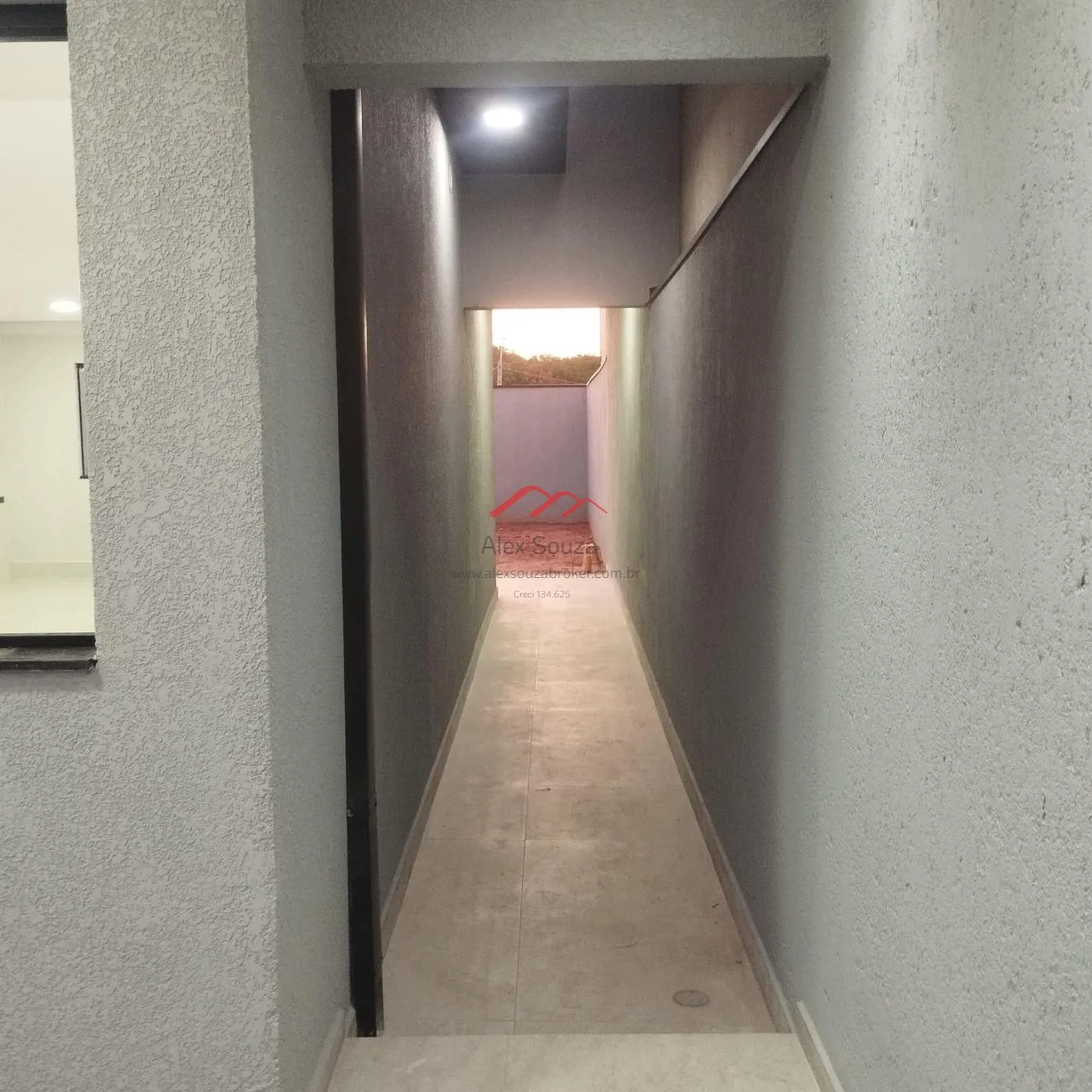 Imagem Sobrado para Venda em Hortolândia, Loteamento Jardim Vila Verde, 3 dormitórios, 1 suíte, 3 banheiros, 2 vagas