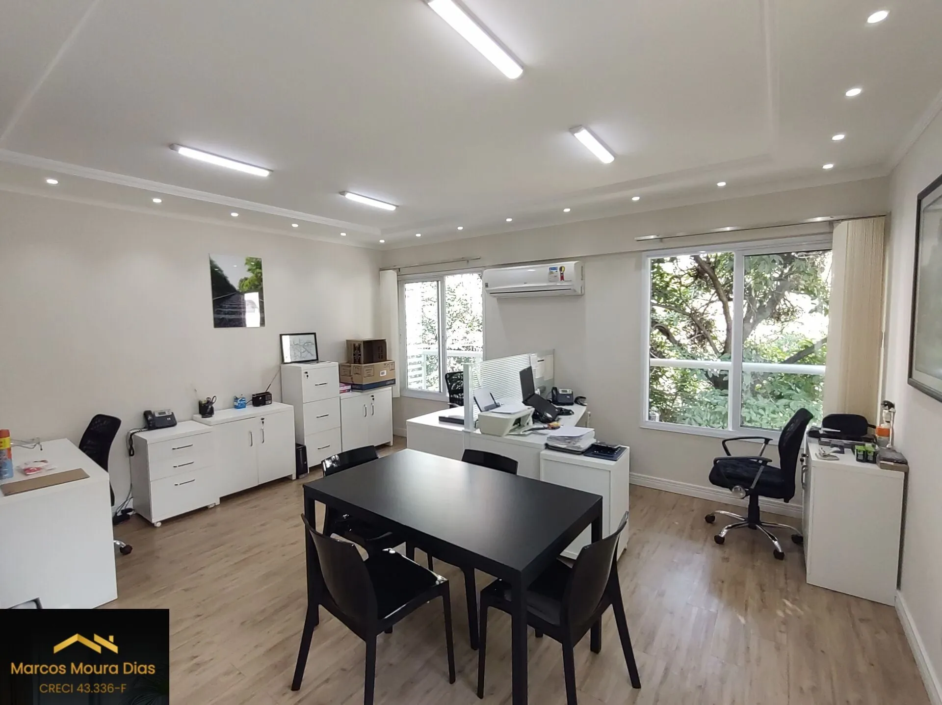 Imagem Conjunto mobiliado com ar condicionado à venda, 33 m², 2 banheiros e 1 Vaga de Garagem - Pompeia - São Paulo/SP