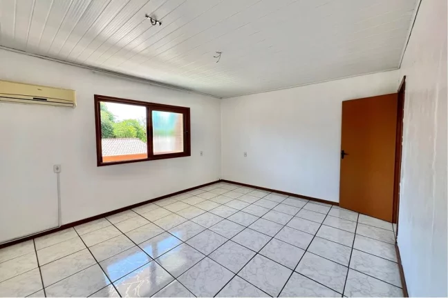 Imagem Casa para venda no bairro Igara em Canoas