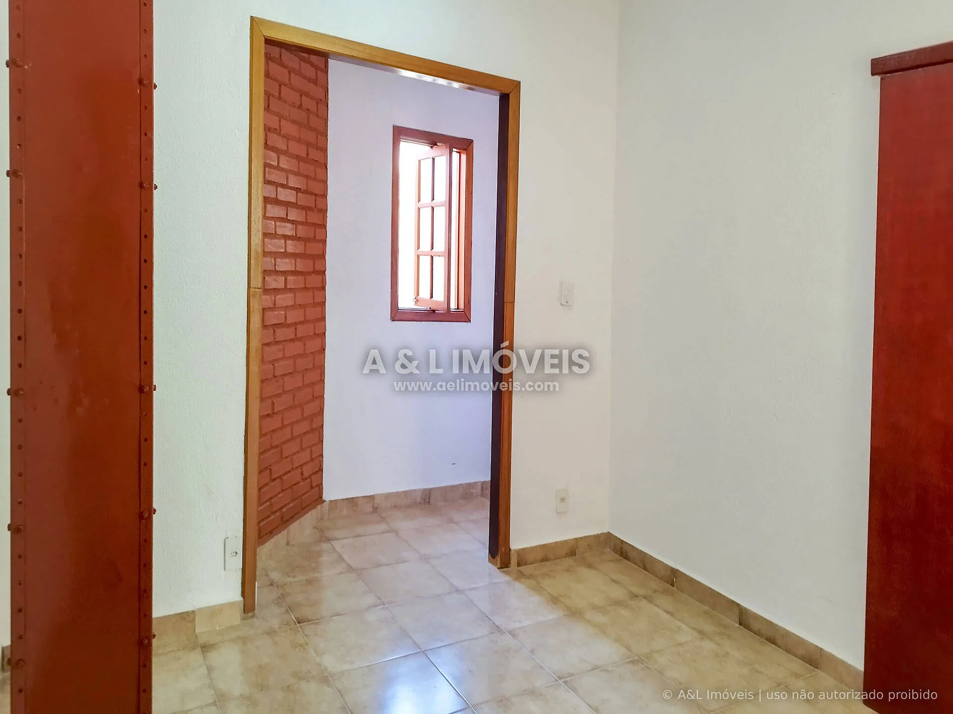 Imagem Ponto comercial à venda no Centro de Taubaté com 11 salas