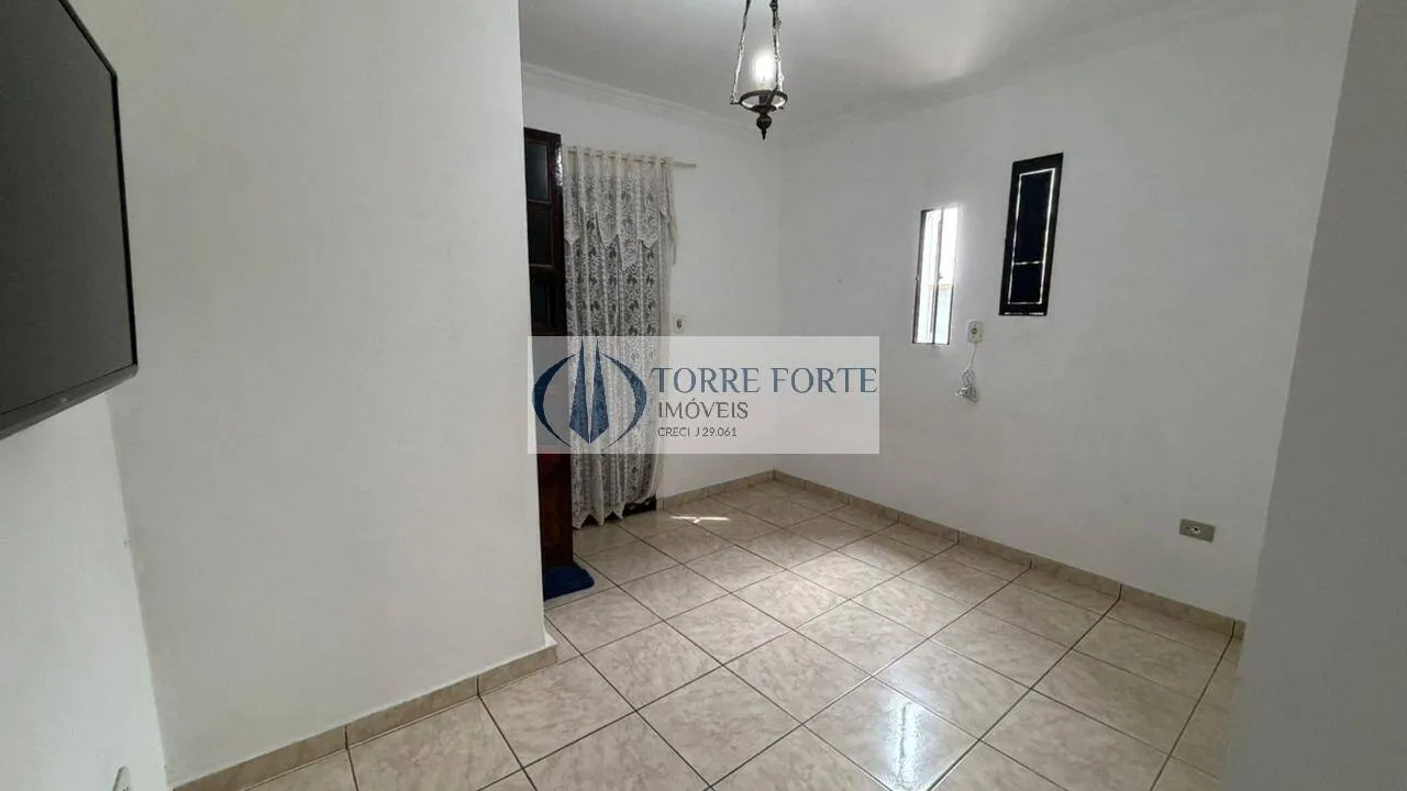 Imagem Linda casa, estilo sobrado, com 4 dormitórios e 4 vagas na Vila Alpina