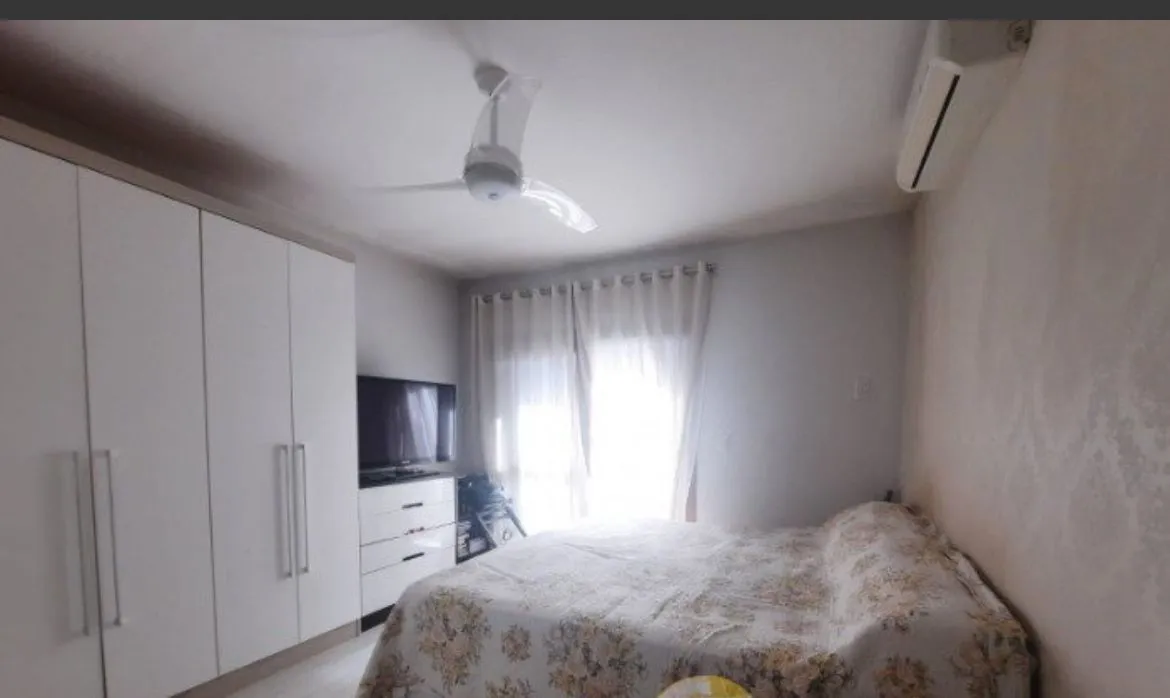 Imagem Casa de Condomínio em Guarujá