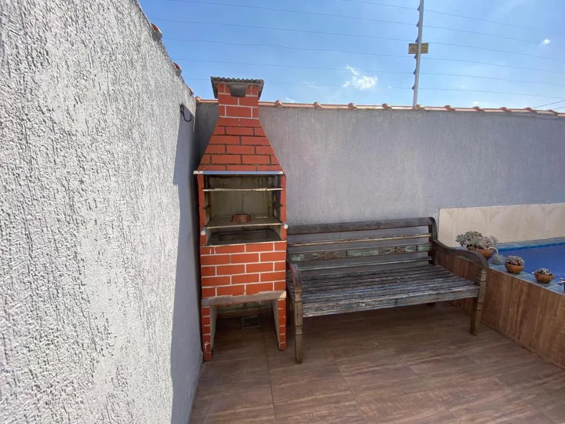 Imagem LINDA CASA EM CONDOMINIO COM PISCINA A 800 METROS DO MAR NO CIBRATEL II EM ITANHAEM