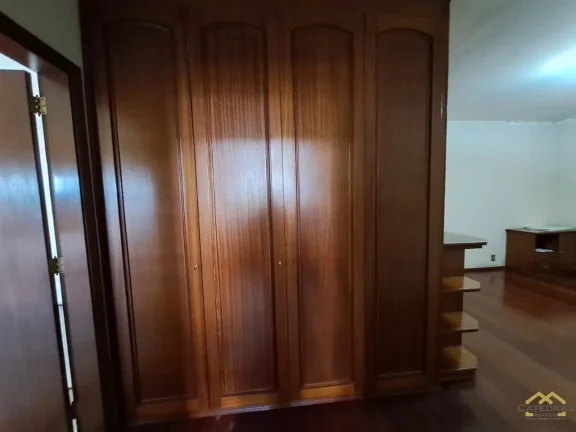 Imagem Casa com 433m² à Venda por R$2.800.000,00 com fino acabamento no Jardim Novo Mundo - Jundiaí/SP