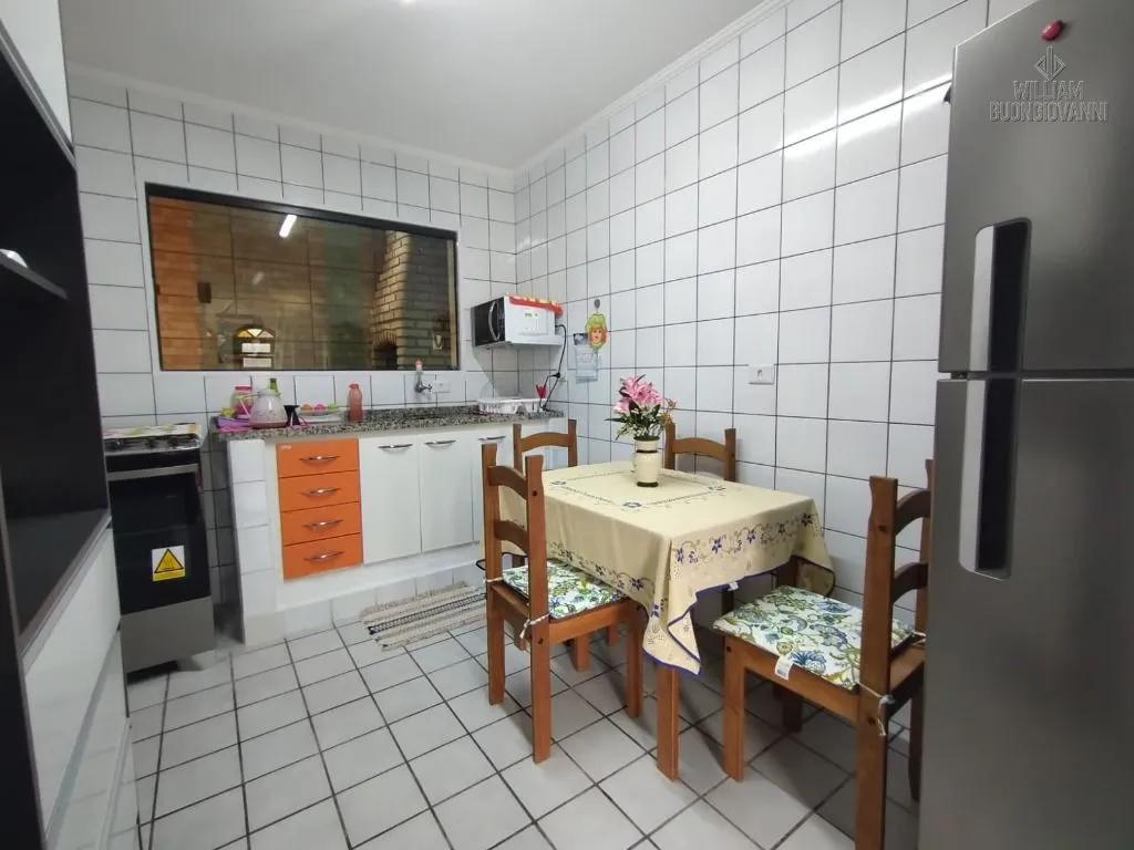 Imagem Sobrado em condomínio 2 dormitórios e piscina no bairro Imperador