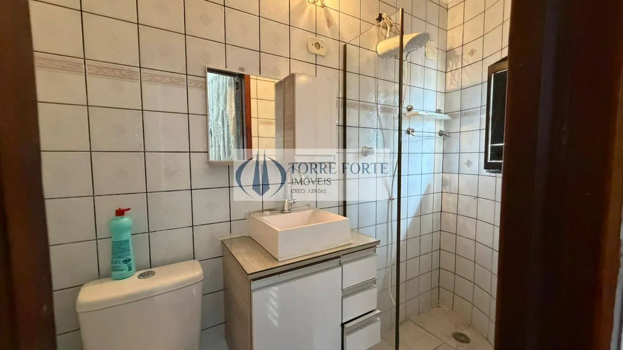 Imagem Linda casa, estilo sobrado, com 4 dormitórios e 4 vagas na Vila Alpina