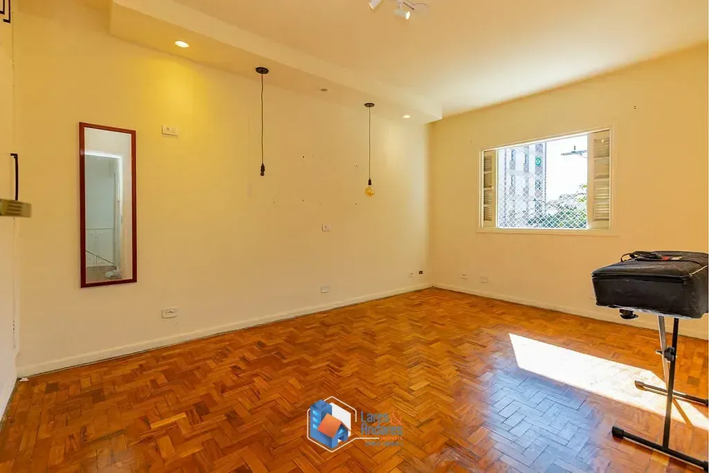 Imagem Casa à venda 3 Quartos 3 Vagas 212M² Mirandópolis São Paulo - SP