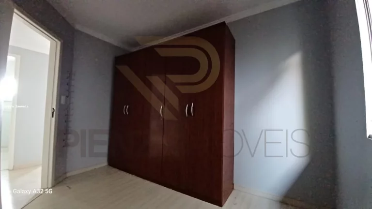 Imagem Casa Duplex para Venda em Concórdia, Nações, 3 dormitórios, 1 suíte, 2 banheiros, 1 vaga