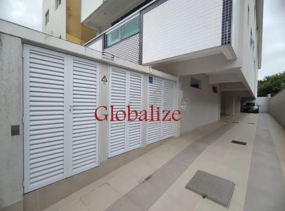 Imagem Sobrado com 2 dormitórios, sendo 1 suíte no bairro do Estuário em Santos por R$515.000,00