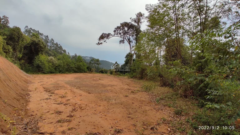 Imagem Sítio a VENDA, com várias lindas cachoeiras, a 4Km da SC 108, de fácil acesso. Lugar Maravilhoso em meio a natureza! Propriedade ótima para investime