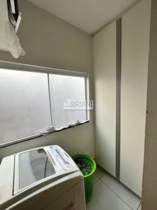 Imagem Casa para Alugar no Condomínio Terra Nova Uberaba, no bairro Recreio dos Bandeirantes, em Uberaba: 2 Dormitórios, Móveis Planejados