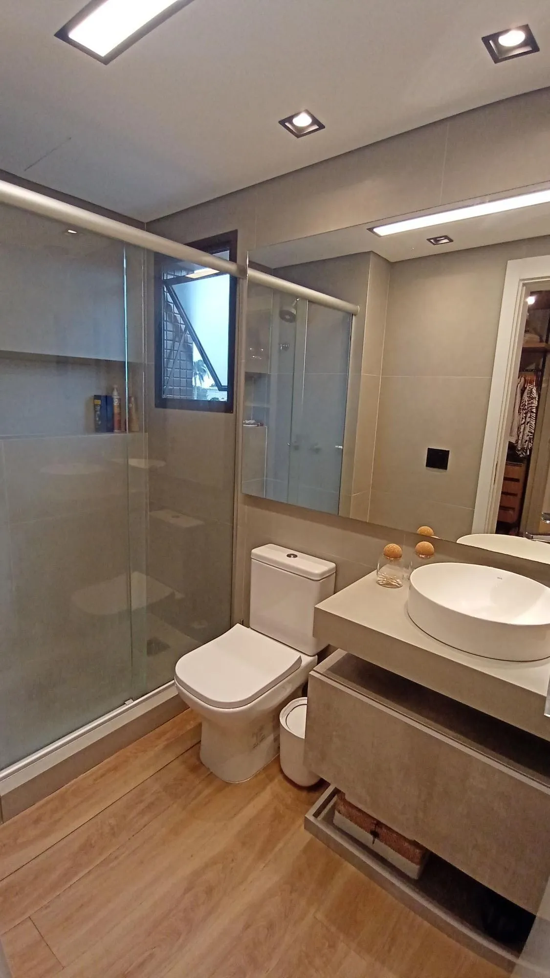 Imagem Apartamento com 3 dormitórios e 2 vagas, no bairro Ipanema