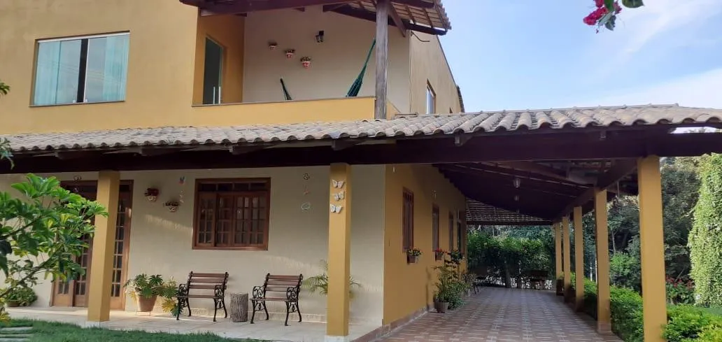 Imagem Vendo ótima chácara em Contagem/MG com 2.500 m² de área total,