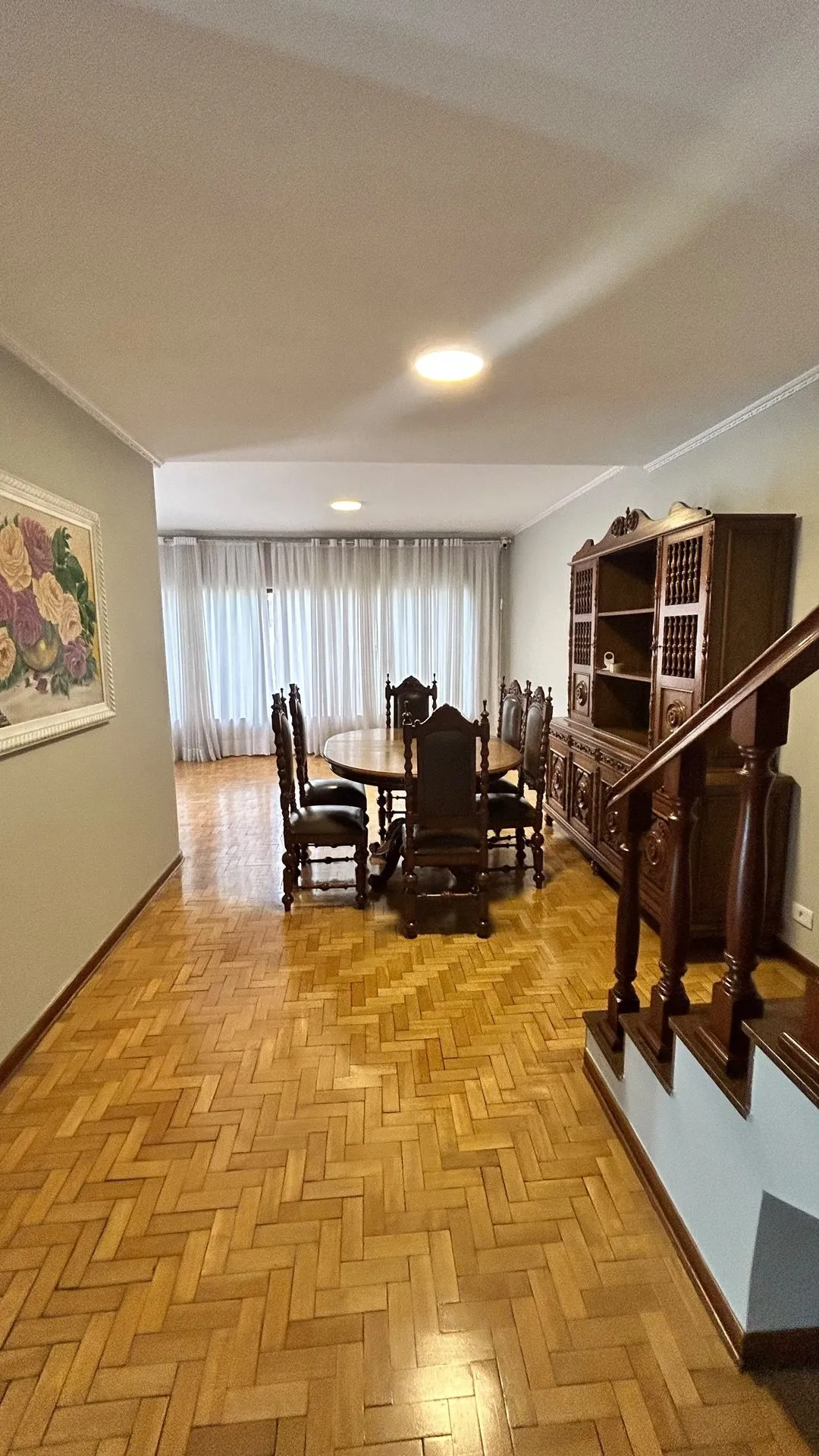Imagem Sobrado alto Padrão. Exclusividade, sofisticação e muito espaço para viver os melhores momentos da sua vida.