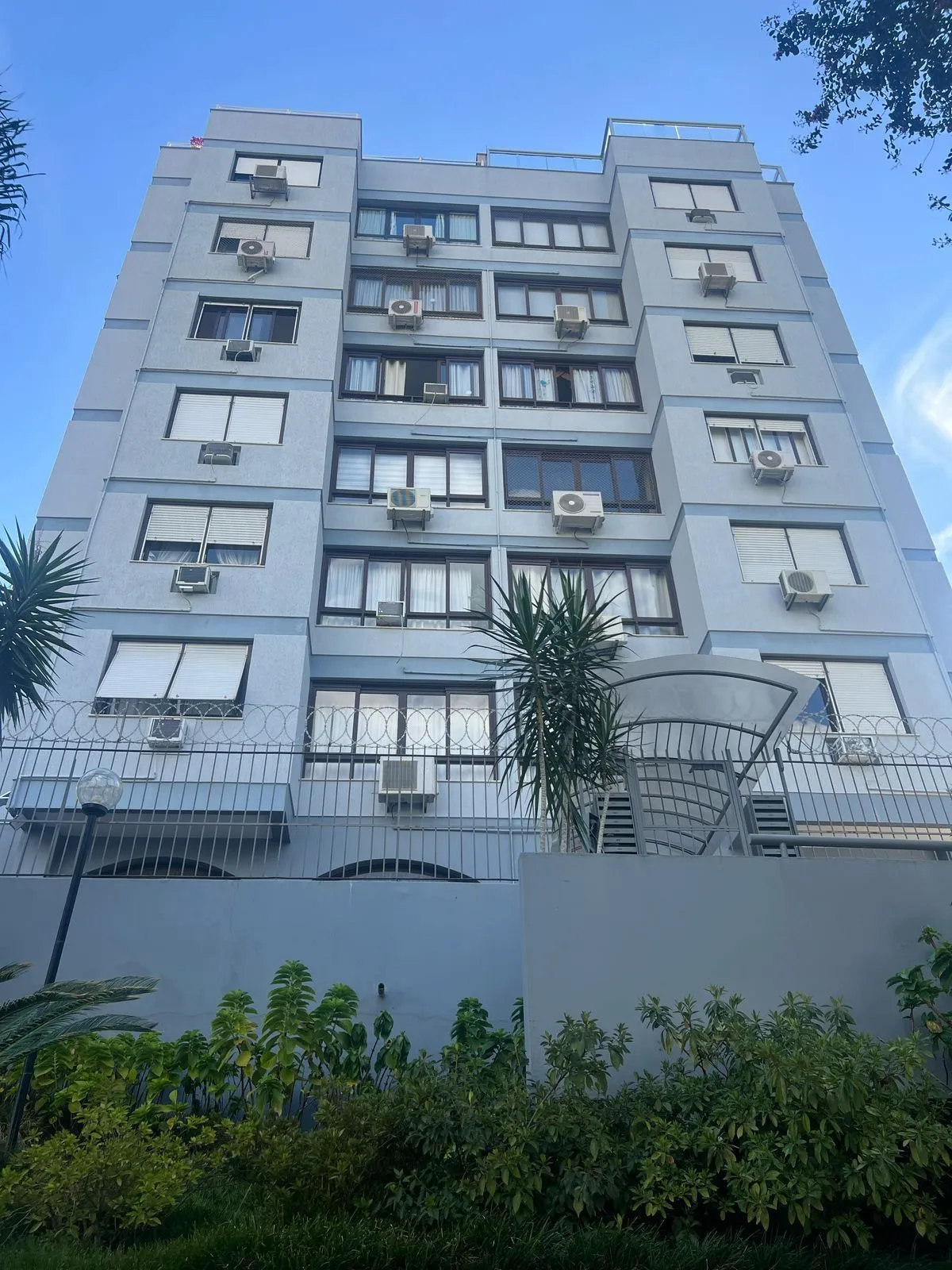 Imagem 3 dormitórios com vaga, na rua, Vicente da Fontoura - Rio Branco