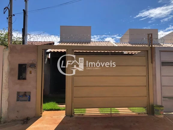 Imagem Linda casa à venda com acabamento impecável e localização privilegiada.