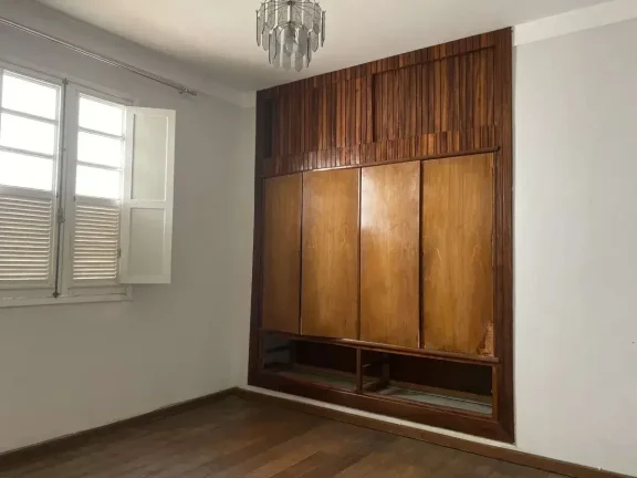 Imagem Casa Antiga com Alma e Charme no Coração de Barbacena!